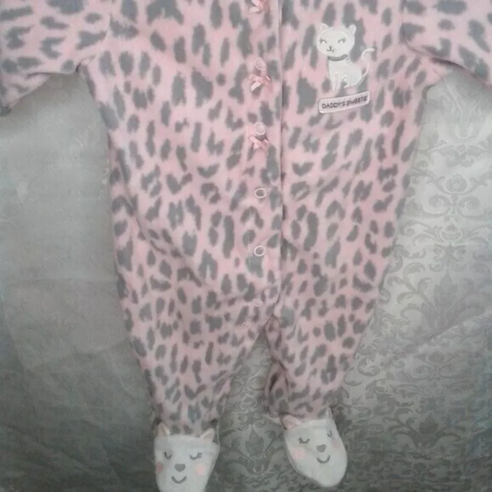 Carter's Girls 3M Footed Fleece Animal Print Sleeper Daddy'sGirl Pink Grey Kitty